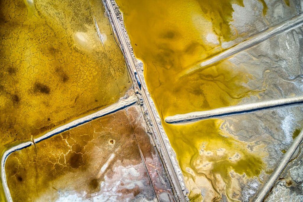 Photo via Unsplash by Venti Views