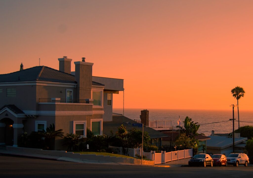 Photo via Unsplash by Angie Pham