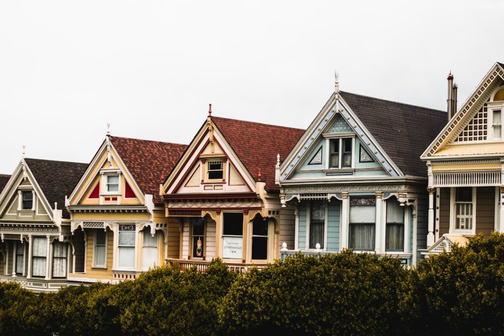 Photo via Unsplash by Alec Krum