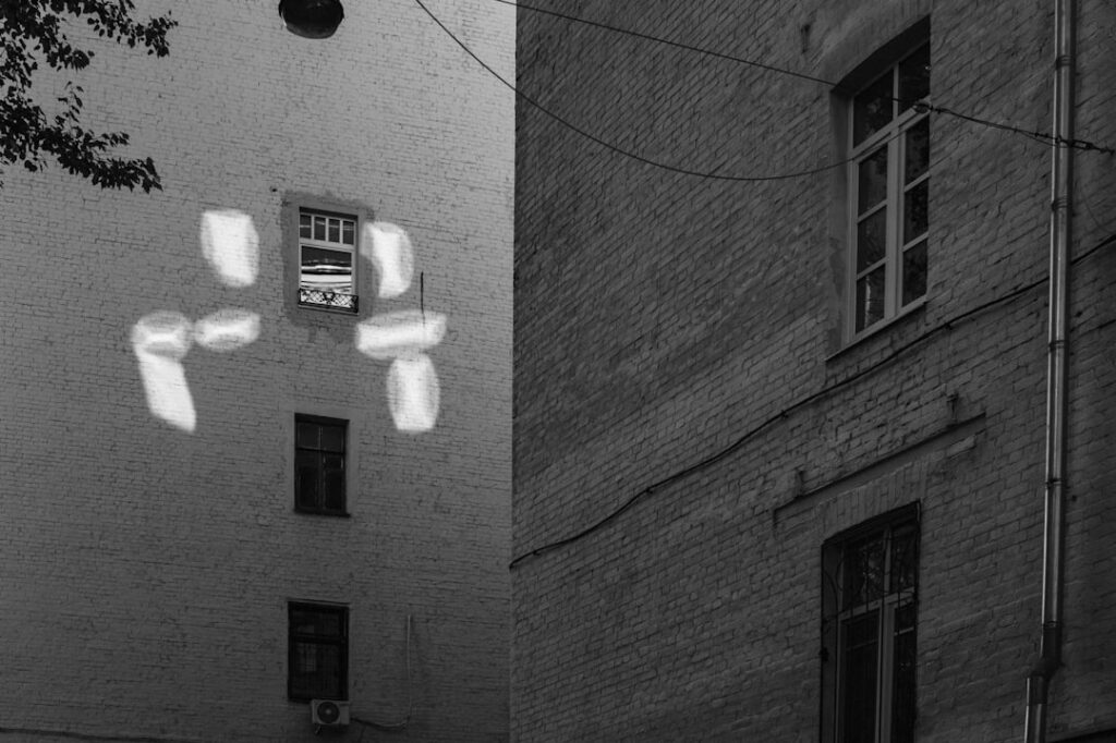 Photo via Unsplash by Myznik Egor