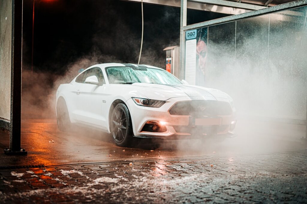 Photo via Unsplash by Jan Kopřiva