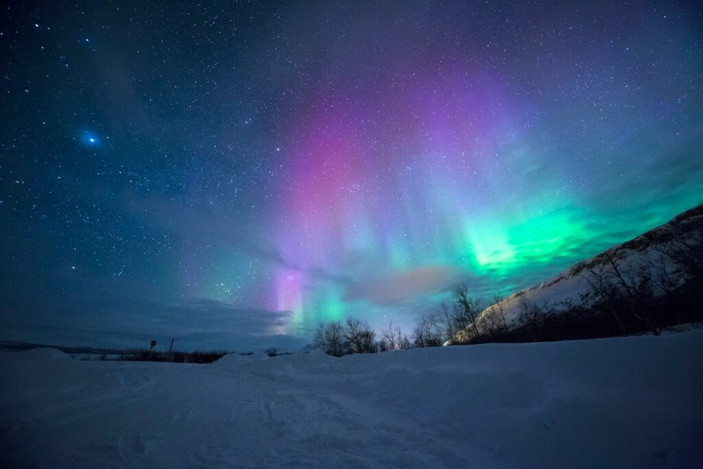 Photo via Unsplash by Lightscape