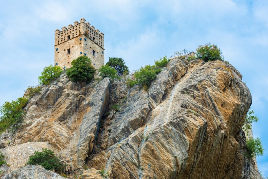 Photo via Unsplash by Claudio Grande
