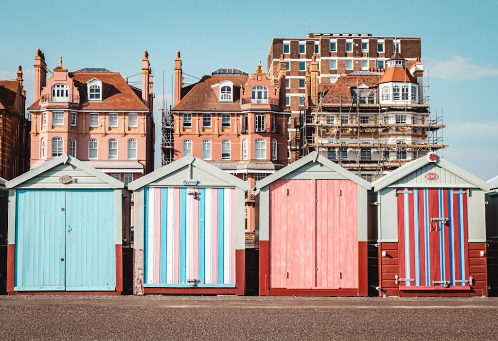 Photo via Unsplash by Elliot Voilmy