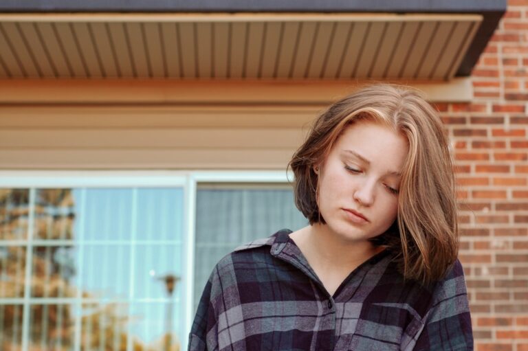 Lead Poisoning Symptoms Adults: What to Know