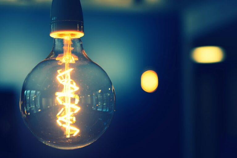 Light Bulb Types: LED, Halogen, CFL and Fixture Limits