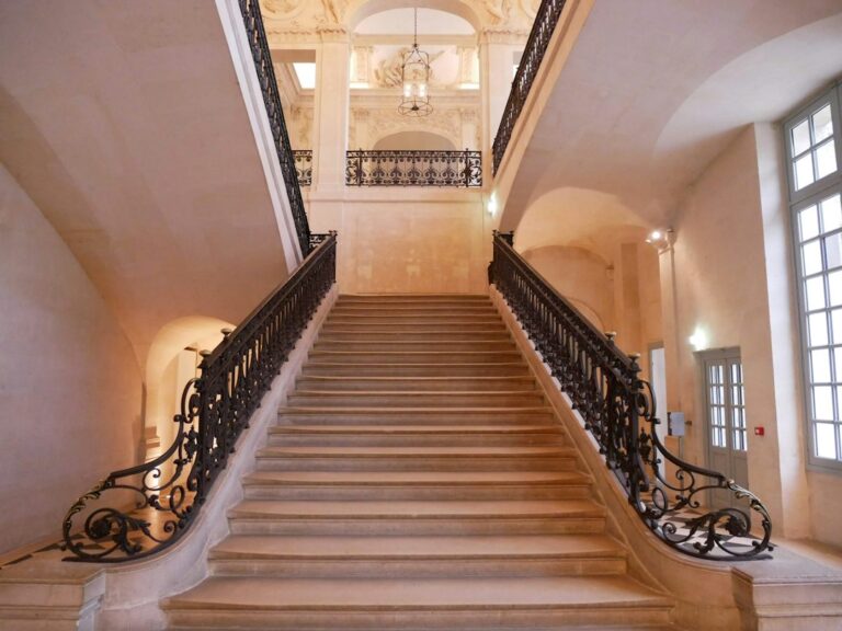 Stair Railings: Heights, Balusters, and Safety Checks