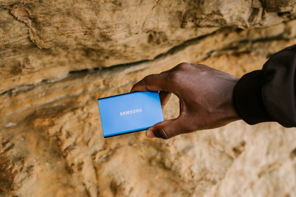 Photo via Unsplash by Samsung Memory