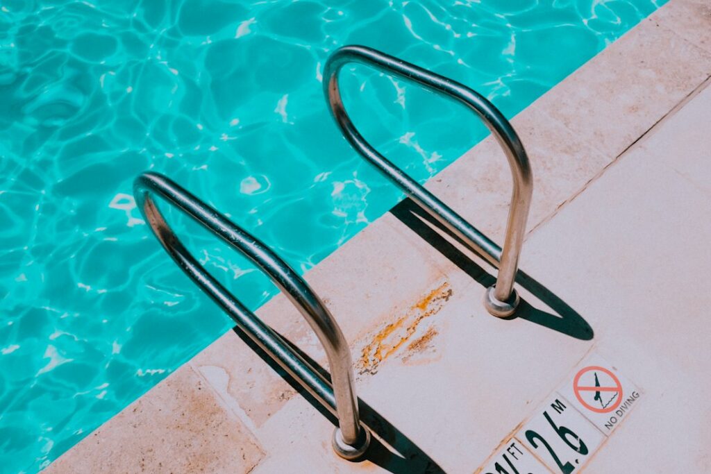 Photo via Unsplash by Jay Wennington