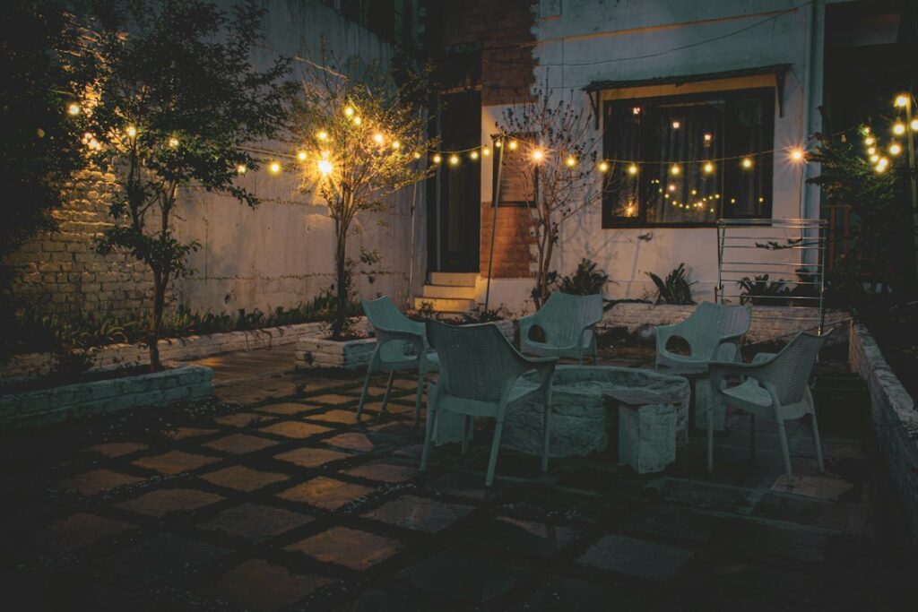 Photo via Unsplash by Akshat Jhingran